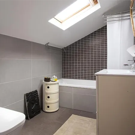 Flh - Charming Graca Duplex Appartement Lissabon