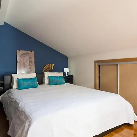 Flh - Charming Graca Duplex * ליסבון